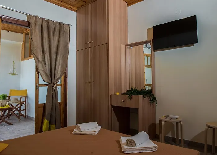 Summer Bed * Nydri (Lefkada)