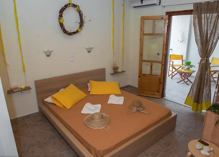 Summer Bed Apartment